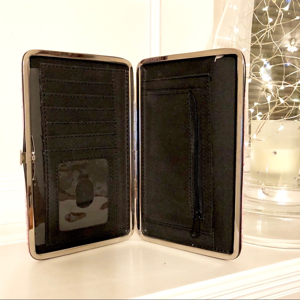 Wallet, NEW - Picture 2 of 2